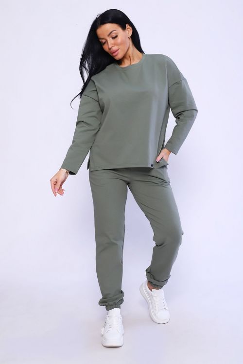 Костюм 80024 оливковый последний размер