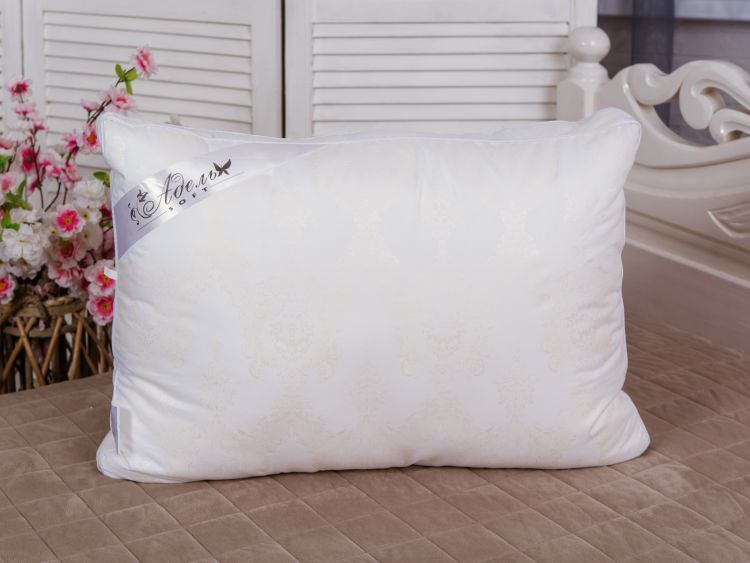 Подушка "ШЕЛК" тик на молнии леб.пух