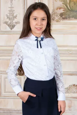 Блузка для девочки Гипюр (брошь в комплекте)