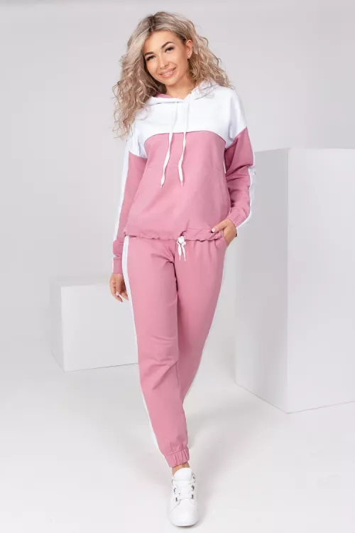 Костюм 45544 розовый последний размер