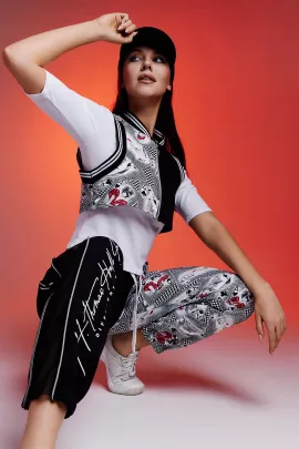 Костюм женский с брюками 526339