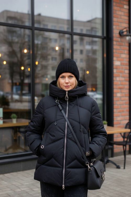 Зимняя куртка с капюшоном арт.2866 последний размер